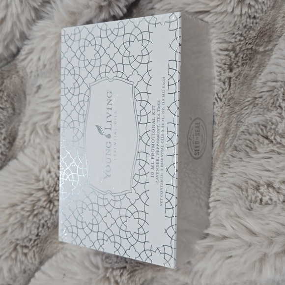 Young Living Introductory Kit NEW - Picture 3 of 4